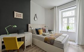 Urban Nest Apartments Blich 8